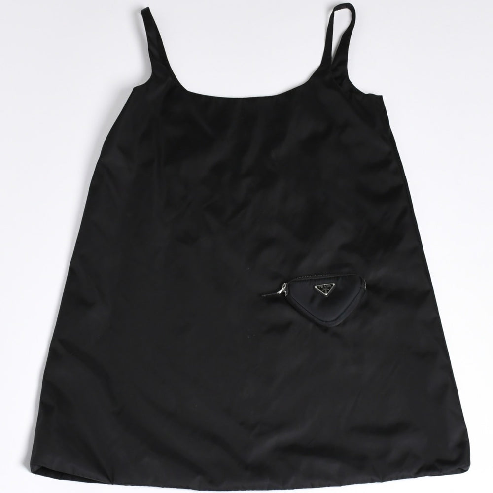 極美品 PRADA プラダ Re-nylon ポーチ付き ノースリーブワンピーストライアングルロゴ メタル ポーチ ノースリーブ Aラインシルエット 中古 4a001964