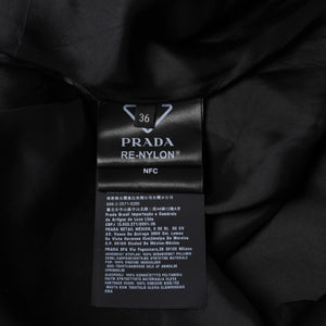 極美品 PRADA プラダ Re-nylon ポーチ付き ノースリーブワンピーストライアングルロゴ メタル ポーチ ノースリーブ Aラインシルエット 中古 4a001964