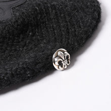 Load image into Gallery viewer, 新品未使用 CHROME HEARTS クロムハーツ BEANIE CASH BS FLARE BSフレアパッチ ビーニー クロスボール カシミヤ シルバー925 中古 4a002359