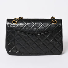 Load image into Gallery viewer, CHANEL シャネル マトラッセ23 Wフラップ Wチェーンショルダーバッグ A2500 1番台 ココマーク ラムスキン ブラック 美品 中古 4a002376