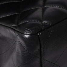 Load image into Gallery viewer, CHANEL シャネル マトラッセ23 Wフラップ Wチェーンショルダーバッグ A2500 1番台 ココマーク ラムスキン ブラック 美品 中古 4a002376