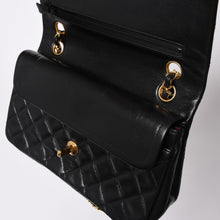 Load image into Gallery viewer, CHANEL シャネル マトラッセ23 Wフラップ Wチェーンショルダーバッグ A2500 1番台 ココマーク ラムスキン ブラック 美品 中古 4a002376
