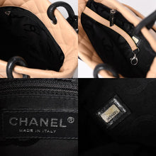 Load image into Gallery viewer, CHANEL シャネル CANBON カンボンライン スモール トートバッグ A25166 9番台 ココマーク カーフスキン ベージュ 美品 中古 4a002413