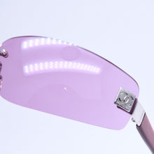 Load image into Gallery viewer, CHANEL シャネル リムレス サングラス アイウェア 4018 c.147/76 サイズ68□17 120 ココマーク ピンク レッド 美品 中古 4a002139