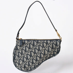 Very Good Condition Christian Dior Trotter Saddle Bag One Shoulder Bag Saddle Pouch MC0031 Navy Used 4a002404