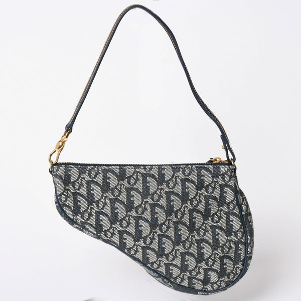 Very Good Condition Christian Dior Trotter Saddle Bag One Shoulder Bag Saddle Pouch MC0031 Navy Used 4a002404