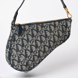 Very Good Condition Christian Dior Trotter Saddle Bag One Shoulder Bag Saddle Pouch MC0031 Navy Used 4a002404