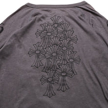 Load image into Gallery viewer, CHROME HEARTS クロムハーツ ヘンリーネック 7部袖Tシャツ サイズL ヴァインダガー セメタリークロス サンドグレー 美品 中古 4a002860