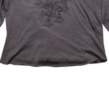 Load image into Gallery viewer, CHROME HEARTS クロムハーツ ヘンリーネック 7部袖Tシャツ サイズL ヴァインダガー セメタリークロス サンドグレー 美品 中古 4a002860