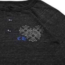 Load image into Gallery viewer, 極美品 CHROME HEARTS クロムハーツ ヘンリーネック 7部袖Tシャツ サイズM CHプラス サークルロゴ チャコールグレー 中古 4a002863