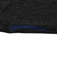 Load image into Gallery viewer, 極美品 CHROME HEARTS クロムハーツ ヘンリーネック 7部袖Tシャツ サイズM CHプラス サークルロゴ チャコールグレー 中古 4a002863
