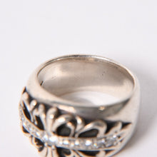 Load image into Gallery viewer, CHROME HEARTS クロムハーツ FLRL CRS P DMND オールド フローラルクロスリング 重量約15.5g サイズ14号 パヴェダイヤ 純正 美品 中古 4b013089