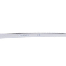 画像をギャラリービューアに読み込む, 極美品 CHANEL シャネル Sunglasses サングラス サイドレザー ミラーレンズ シルバーホワイトレザー 40852A 中古 4a002447