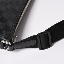 Load image into Gallery viewer, 極美品 LOUIS VUITTON ルイヴィトン ミックPM ショルダーバッグ N41211 ブラック ダミエ グラフィット 中古 4b010796