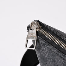 Load image into Gallery viewer, 極美品 LOUIS VUITTON ルイヴィトン ミックPM ショルダーバッグ N41211 ブラック ダミエ グラフィット 中古 4b010796