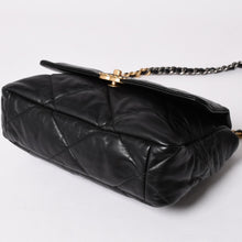 Load image into Gallery viewer, 極美品 CHANEL シャネル CHANEL19 LARGE シャネル19 ラージ チェーンショルダーバッグ AS1161 28番台 ラムスキン ブラック 中古 4a002467