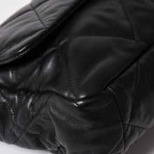 Load image into Gallery viewer, 極美品 CHANEL シャネル CHANEL19 LARGE シャネル19 ラージ チェーンショルダーバッグ AS1161 28番台 ラムスキン ブラック 中古 4a002467