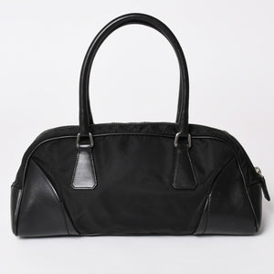 PRADA プラダ ハンドバッグ B10747 トライアングルロゴ 三角プレート ナイロン レザー ブラック シルバー金具 良品 中古 4a002471