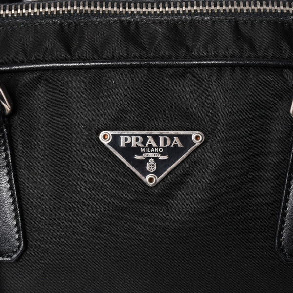 PRADA プラダ ハンドバッグ B10747 トライアングルロゴ 三角プレート ナイロン レザー ブラック シルバー金具 良品 中古 4a002471