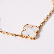 Load image into Gallery viewer, 極美品 VanCleef&amp;Arpels ヴァンクリーフ&amp;アーペル ヴィンテージアルハンブラ ブレスレット 5モチーフ VCARA41800 シェル 約11.6g 中古 4a002483