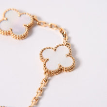 Load image into Gallery viewer, 極美品 VanCleef&amp;Arpels ヴァンクリーフ&amp;アーペル ヴィンテージアルハンブラ ブレスレット 5モチーフ VCARA41800 シェル 約11.6g 中古 4a002483
