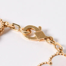 Load image into Gallery viewer, 極美品 VanCleef&amp;Arpels ヴァンクリーフ&amp;アーペル ヴィンテージアルハンブラ ブレスレット 5モチーフ VCARA41800 シェル 約11.6g 中古 4a002483