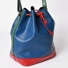 画像をギャラリービューアに読み込む, LOUIS VUITTON ルイヴィトン エピ ノエ トリコロール 巾着型ショルダーバッグ エピレザー トレドブルー カスティリアンレッド ボルネオグリーン M44082 美品 中古 4a002488