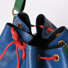 画像をギャラリービューアに読み込む, LOUIS VUITTON ルイヴィトン エピ ノエ トリコロール 巾着型ショルダーバッグ エピレザー トレドブルー カスティリアンレッド ボルネオグリーン M44082 美品 中古 4a002488