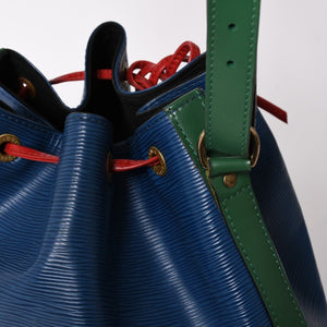 LOUIS VUITTON ルイヴィトン エピ ノエ トリコロール 巾着型ショルダーバッグ エピレザー トレドブルー カスティリアンレッド ボルネオグリーン M44082 美品 中古 4a002488