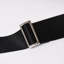 Load image into Gallery viewer, 極美品 PRADA プラダ ショルダーバッグ ブラック トライアングルロゴ シルバー金具 ナイロン 中古 4a002493