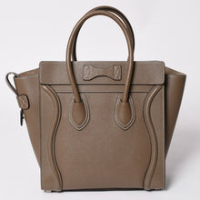 Load image into Gallery viewer, 極美品 CELINE セリーヌ Micro Shopper luggage Handbag ラゲージ マイクロショッパー ハンドバッグ F-AT-1262 エディ期 中古 4a001099