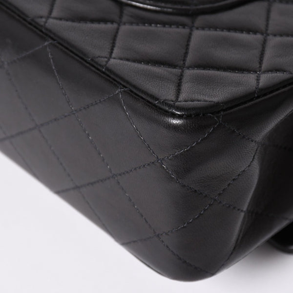 極美品 CHANEL シャネル マトラッセ25 Wフラップ Wチェーンショルダーバッグ 3番台 ココマーク ラムスキン ブラック ゴールド金具 中古 4a002445