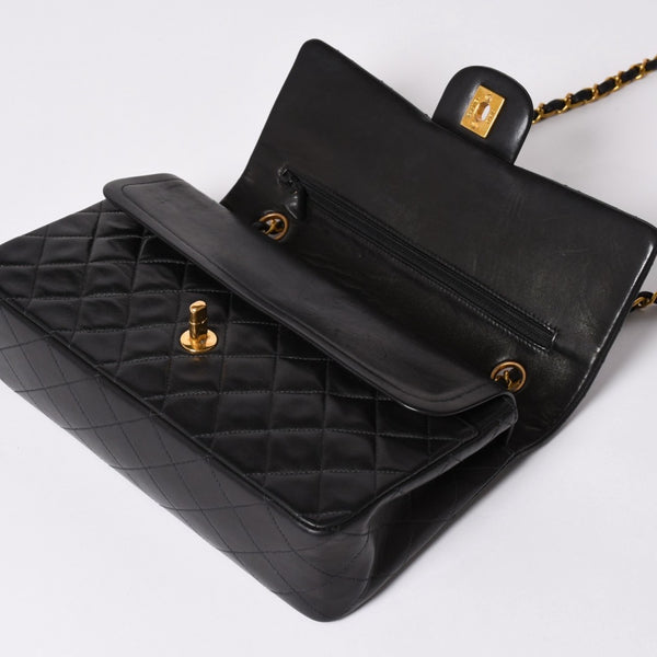 極美品 CHANEL シャネル マトラッセ25 Wフラップ Wチェーンショルダーバッグ 3番台 ココマーク ラムスキン ブラック ゴールド金具 中古 4a002445