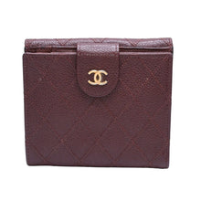 画像をギャラリービューアに読み込む, CHANEL シャネル コンパクトウォレット 二つ折り財布 5番台 ココマーク キャビアスキン キルティング ブラウン 美品 中古 4a002771