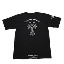 画像をギャラリービューアに読み込む, CHROME HEARTS クロムハーツ × KYOSUKE HIMURO 氷室京介 半袖Tシャツ サイズM CHクロス 2004年 ライブ限定 ヒムロック 美品 中古 4a002721