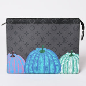 極美品 LOUIS VUITTON ルイヴィトン 草間彌生 ポシェット・ヴォワヤージュMM M81973 シルバー金具 ブラック 中古 4a002617