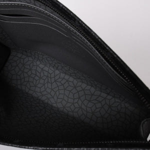 極美品 LOUIS VUITTON ルイヴィトン 草間彌生 ポシェット・ヴォワヤージュMM M81973 シルバー金具 ブラック 中古 4a002617