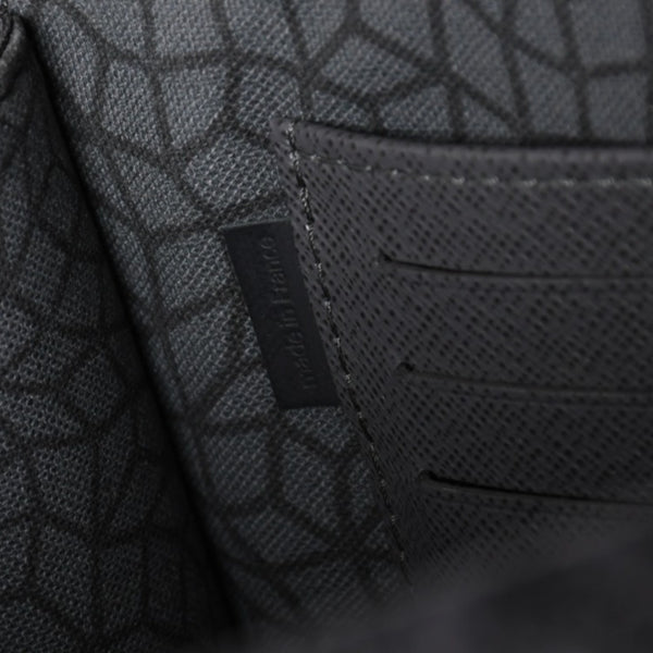 極美品 LOUIS VUITTON ルイヴィトン 草間彌生 ポシェット・ヴォワヤージュMM M81973 シルバー金具 ブラック 中古 4a002617