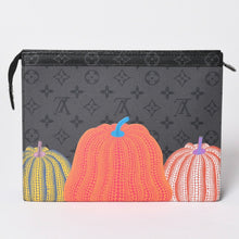 画像をギャラリービューアに読み込む, 極美品 LOUIS VUITTON ルイヴィトン 草間彌生 ポシェット・ヴォワヤージュMM M81973 シルバー金具 ブラック 中古 4a002617