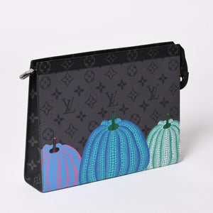 極美品 LOUIS VUITTON ルイヴィトン 草間彌生 ポシェット・ヴォワヤージュMM M81973 シルバー金具 ブラック 中古 4a002617