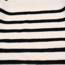 画像をギャラリービューアに読み込む, SAINT LAURENT PARIS サンローラン ニット ボーダー ブラック ホワイト 黒 白 ウール 353754 2019年 美品 中古 4a002706