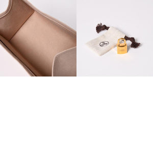 Mint condition HERMES Birkin 35 beige handbag with gold hardware in Taurillon Clemence leather. ◻L stamp, used, 4a002719