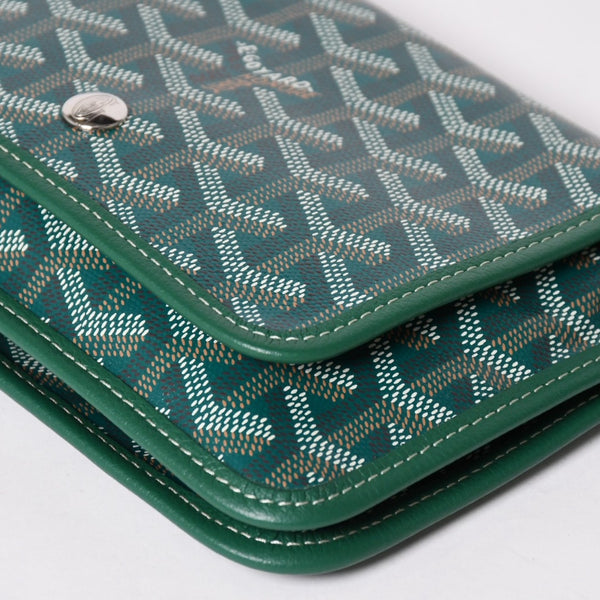 Like new GOYARD Plumé Pouch Wallet Shoulder Bag PLUMETPMLTY09CL09P Leather Green Silver Hardware Used 4a002750