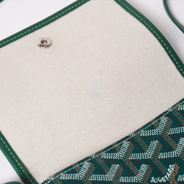 Like new GOYARD Plumé Pouch Wallet Shoulder Bag PLUMETPMLTY09CL09P Leather Green Silver Hardware Used 4a002750
