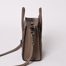 Load image into Gallery viewer, 極美品 CELINE セリーヌ ハンドバッグ ショルダーバッグ 2way ラゲージナノショッパー カーフスキン メタルブラック金具 スリ ベージュ 中古 4a002837