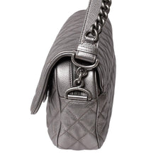 画像をギャラリービューアに読み込む, CHANEL シャネル デカマトラッセ シングルフラップ シルバー 22番台 キャビアスキン シルバー金具 美品 中古 4a003074