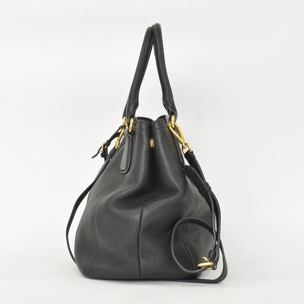 Very good condition PRADA 2WAY bag tote bag shoulder bag leather black gold hardware used 4a003704