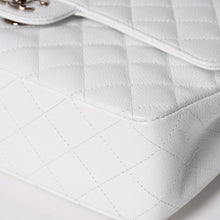 画像をギャラリービューアに読み込む, 極美品 CHANEL シャネル マトラッセ25 Wフラップ Wチェーンショルダーバッグ 12番台 キャビアスキン ホワイト シルバー金具 中古 4a002758