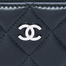 Load image into Gallery viewer, 極美品 CHANEL シャネル クラシック ジップコインパース 小銭入れ A84511 31番台 ココマーク ラムスキン ブラック 中古 4a002571