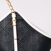 画像をギャラリービューアに読み込む, 新品同様 CHANEL シャネル マキシショッピングバッグ ブレードラフィアエフェクトキャンバス カーフスキン CCロゴ ゴールド金具 レザー編み込み ランダム番台 中古 4a002469